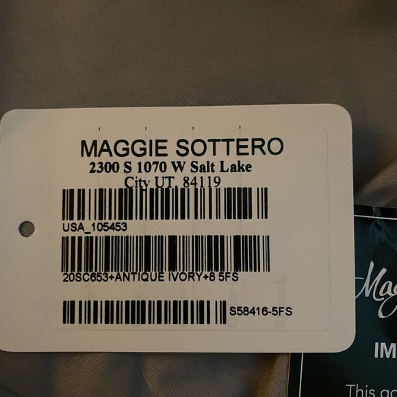 NWT Maggie Sottero BEADED MERMAID WEDDING Gown - Picture 13 of 13